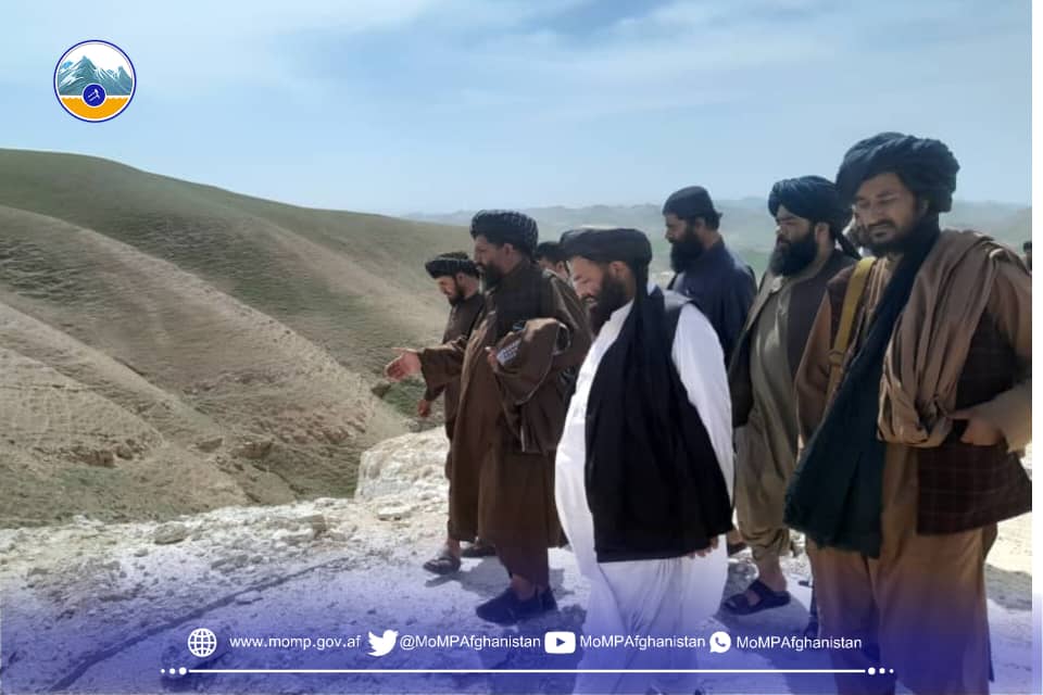 د کانونو او پټرولیم وزارت سرپرست د بادغیس ولایت له کاني زېرمو څخه لیدنه وکړه